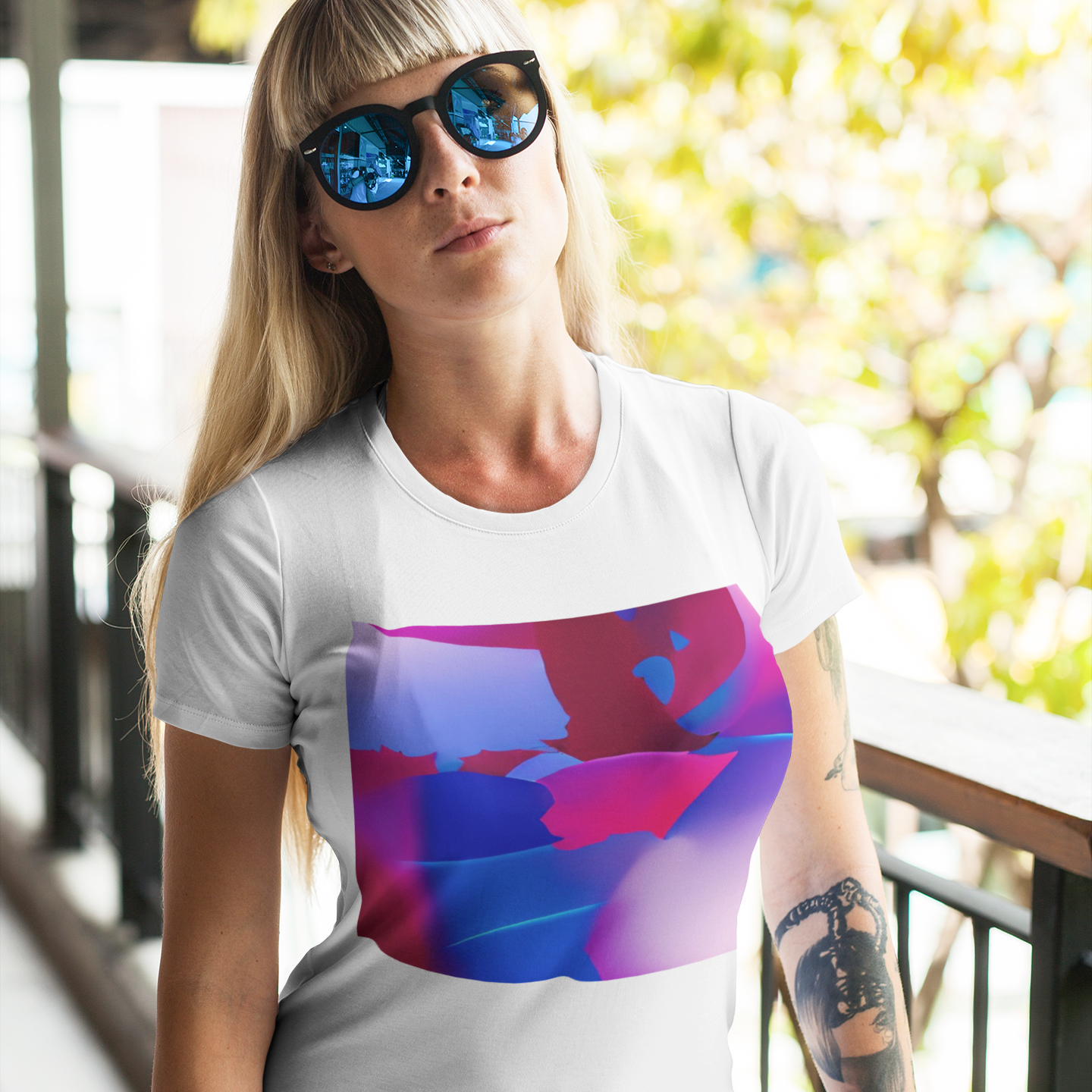 K#151 - Neon Drift T-Shirt – Abstrakte Energie in Farbe & Bewegung | Kirrify