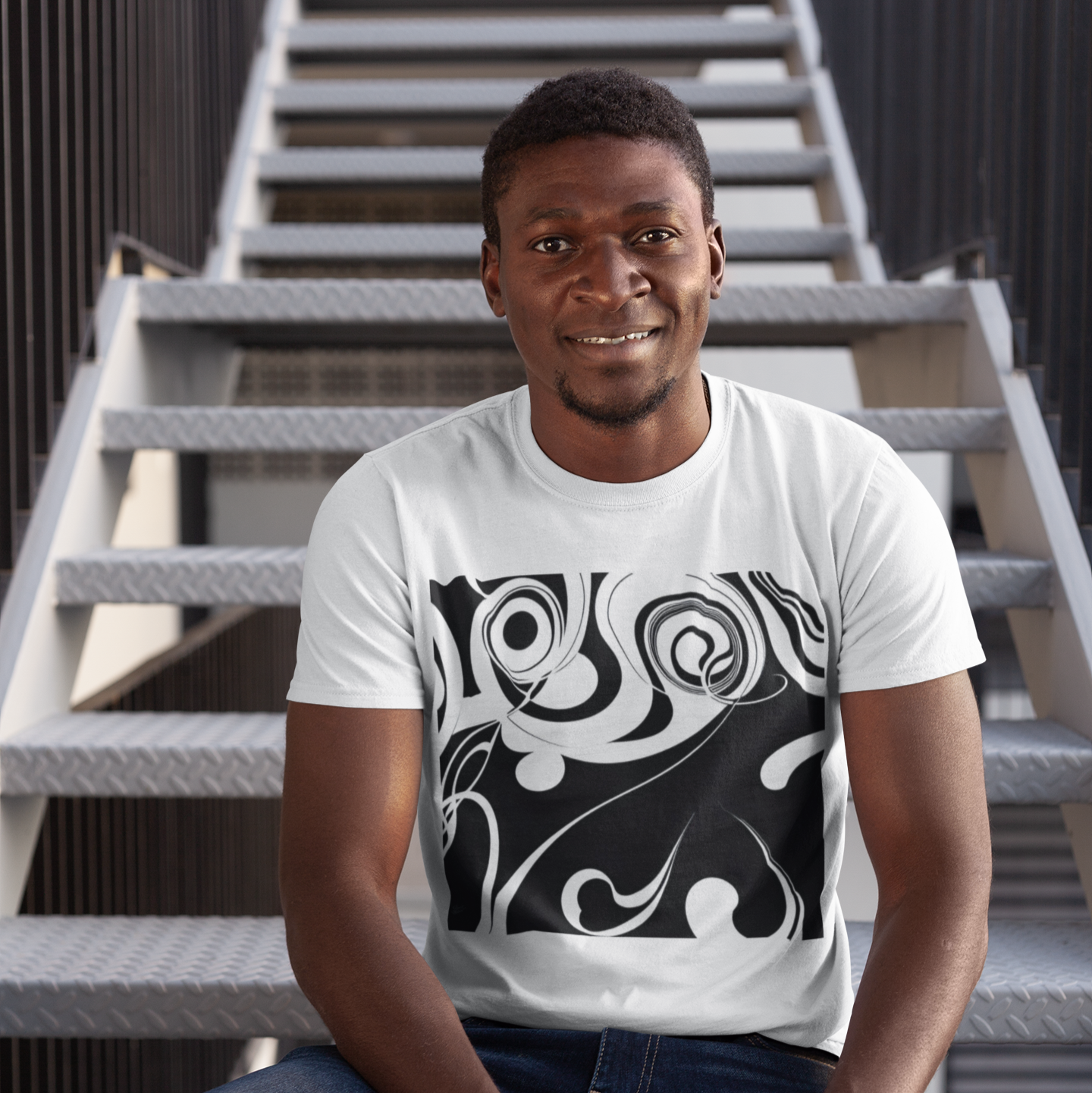 K#185 - Noir Flow T-Shirt – Schwarze Eleganz in Bewegung | Kirrify