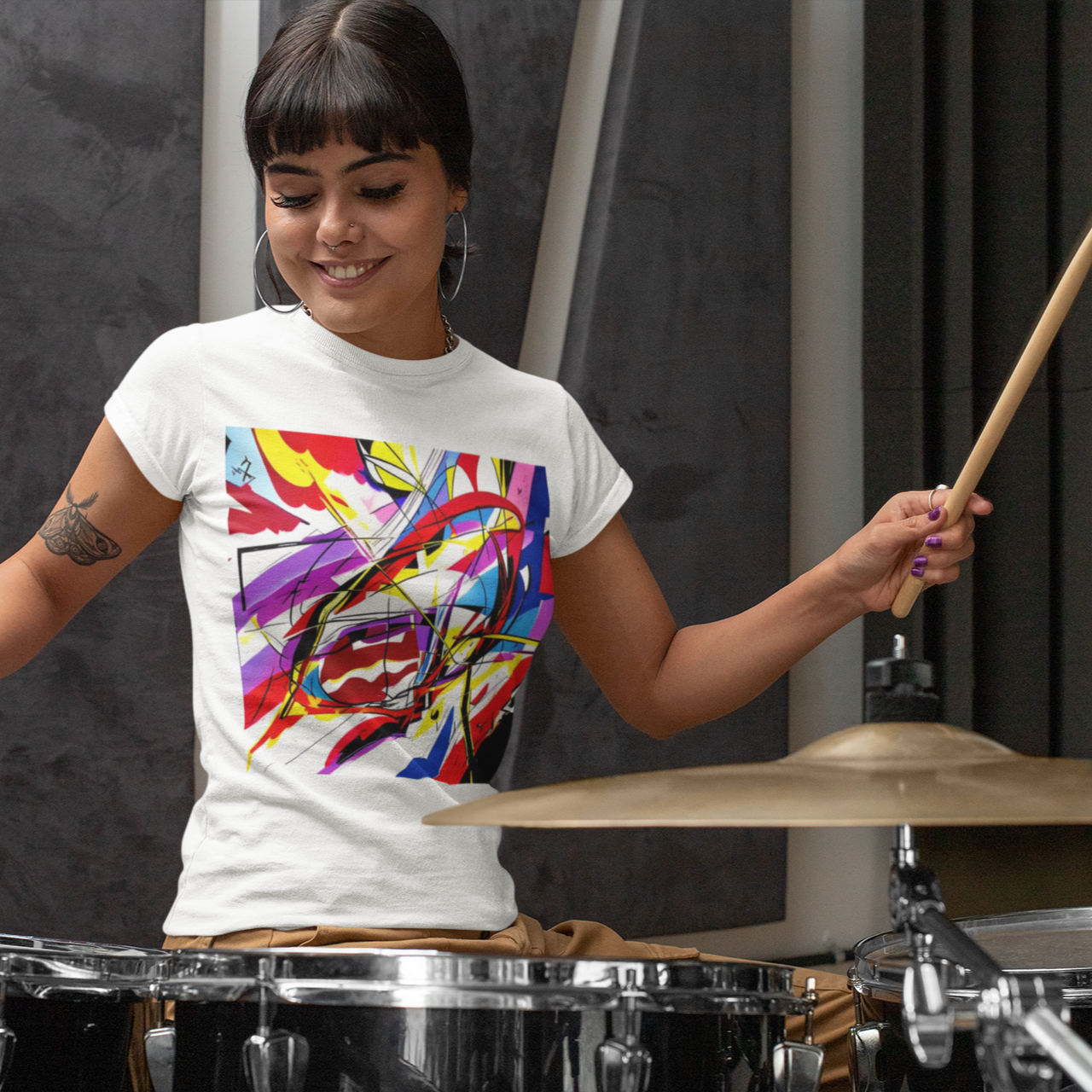 k#209 - Rhythmic Motion T-Shirt – Energie & Farbe in Bewegung | Kirrify