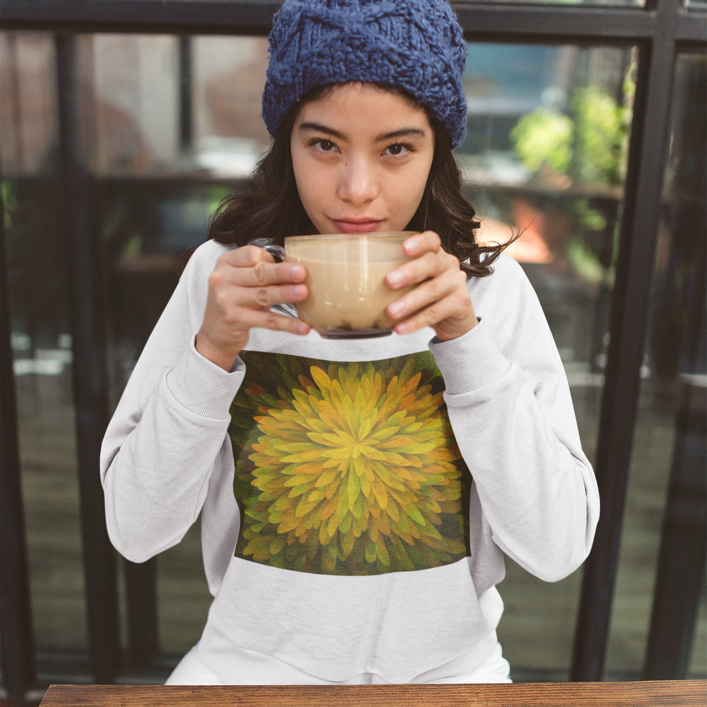 K#436 -Golden Petal Sweatshirt – Blühende Energie & Naturkunst | Kirrify Bloom