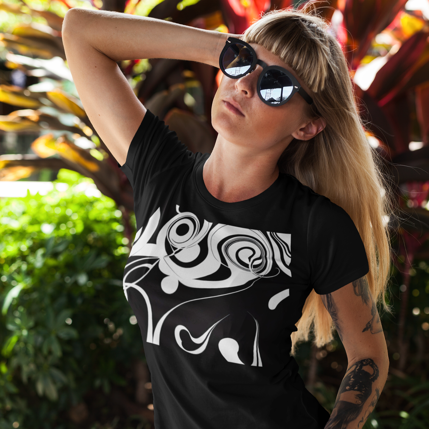 K#185 - Noir Flow T-Shirt – Schwarze Eleganz in Bewegung | Kirrify