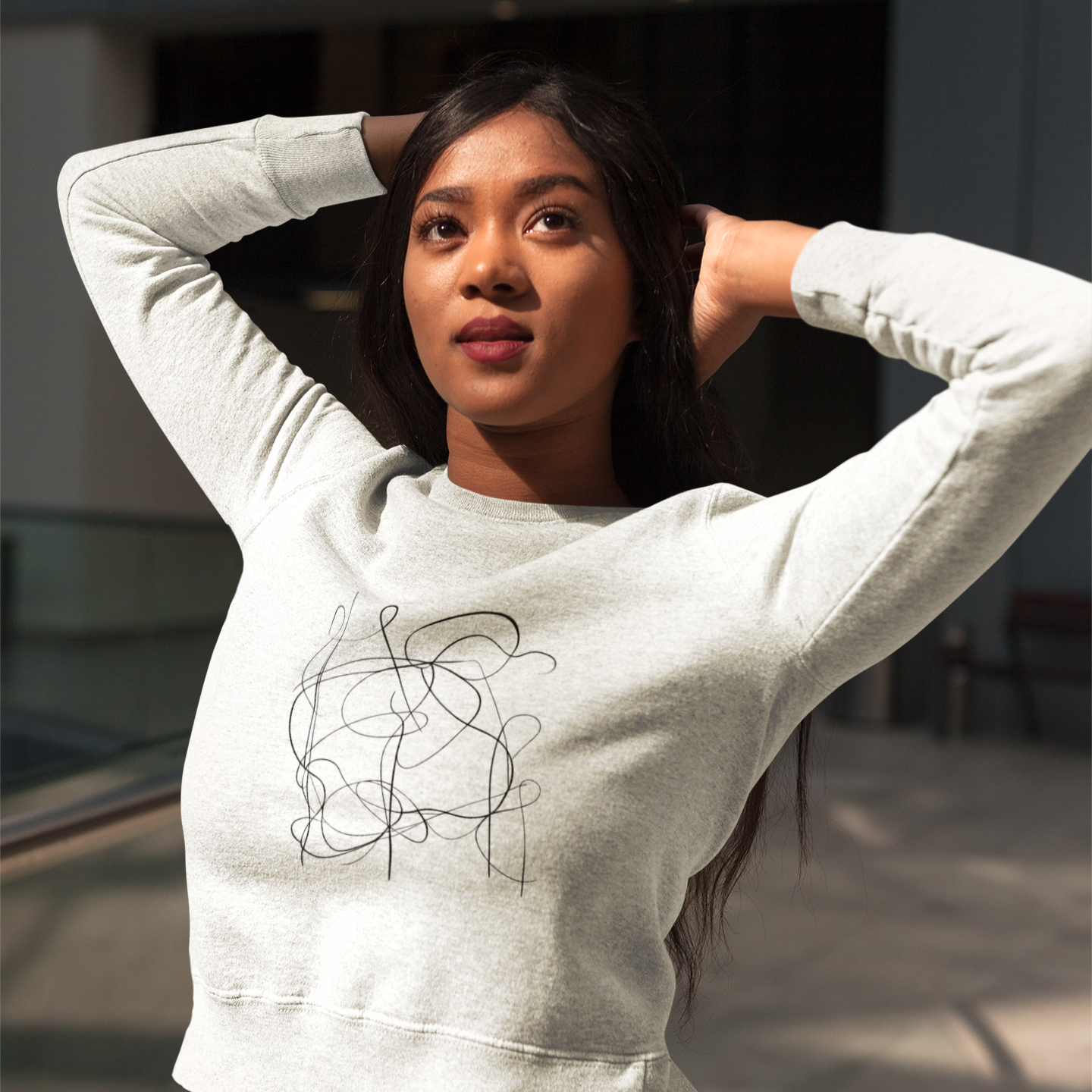 K#431 - Fine Line Sweatshirt – Elegante Linienkunst in Schwarz | Kirrify