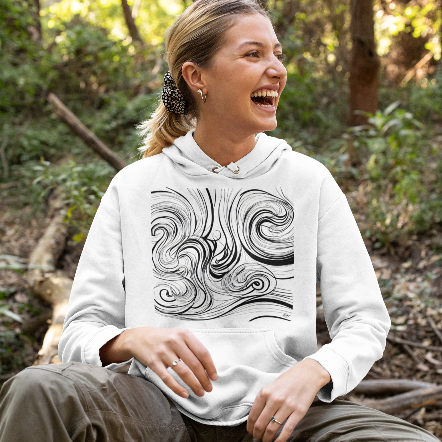 K#514 - Flow Lines Hoodie – Minimalistische Bewegung in Schwarzweiß | Kirrify