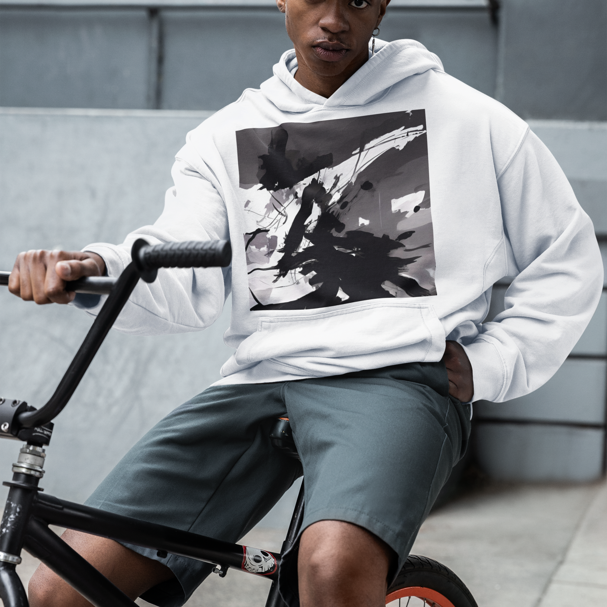 K#515 - Ink Motion Hoodie – Abstrakte Stärke in Schwarzweiß | Kirrify