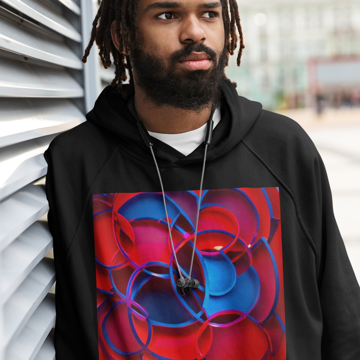 K#527 - Fusion Circle Hoodie – Kunstvolle Formen in Rot & Blau | Kirrify